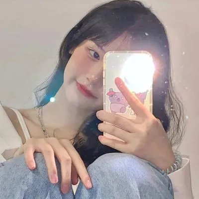 腰间持枪